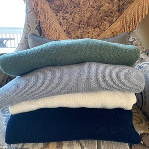 4 Ralph Lauren sweaters that are in good shape
